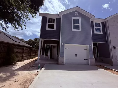 408 Walters Cir #3, Fort Walton Beach, FL 32547