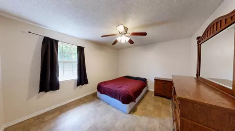 834 Mcdonald St, Crestview, FL 32536 photo 4