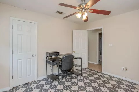 Bedroom - 834 Mcdonald St, Crestview, FL 32536 photo 8 of 8