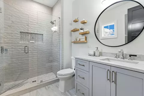 Bath - 1980 Baytowne Loop, Miramar Beach, FL 32550 photo 11 of 11