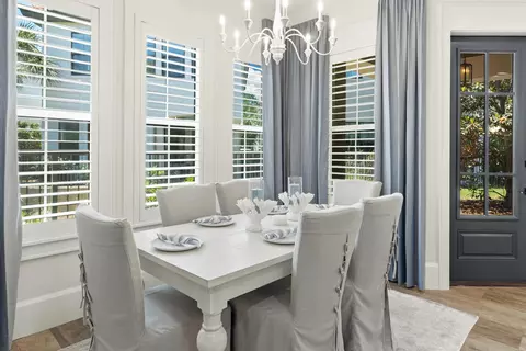 Dining - 1980 Baytowne Loop, Miramar Beach, FL 32550 photo 2 of 3