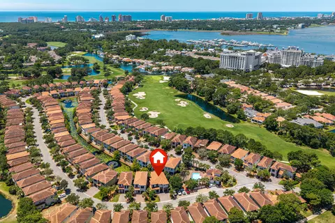 View/Area - 1980 Baytowne Loop, Miramar Beach, FL 32550 photo 2 of 8