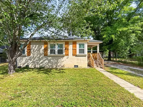 722 Powell Dr, Niceville, FL 32578