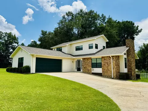 1313 Highland Dr, Elba, AL 36323