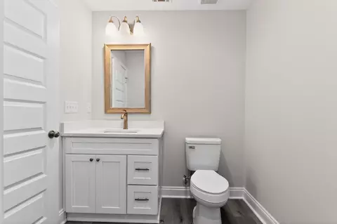 Bath - 5358 Highview Dr, Crestview, FL 32539 photo 2 of 4