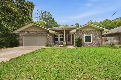 63 2nd Ave, Shalimar, FL 32579