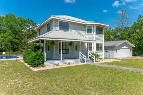 498 Florence Dr, Defuniak Springs, FL 32433