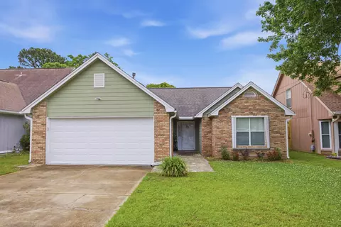 344 Brookwood Blvd, Mary Esther, FL 32569