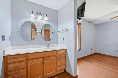 Bath - 324 John King Rd, Crestview, FL 32539 photo 1 of 4