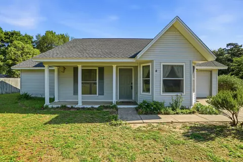 Exterior - 324 John King Rd, Crestview, FL 32539 photo 3 of 7