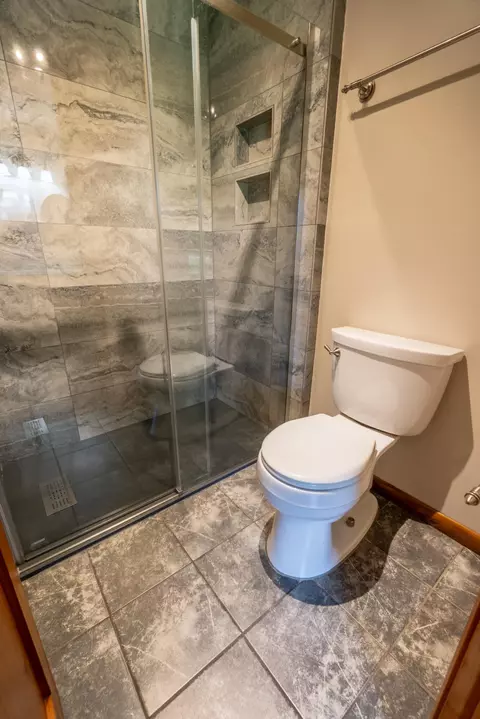 Bath - 324 John King Rd, Crestview, FL 32539 photo 1 of 3