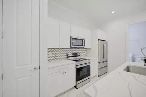 Kitchen - 120 Lillian Way, Crestview, FL 32536 photo 6 of 6