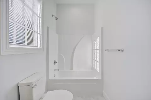 Bath - 120 Lillian Way, Crestview, FL 32536 photo 6 of 7