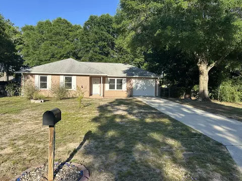 5929 N Meadow Ln, Crestview, FL 32539