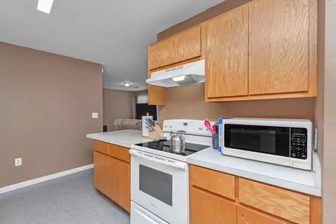 Kitchen - 953 Mayo Trl, Crestview, FL 32536 photo 2 of 2