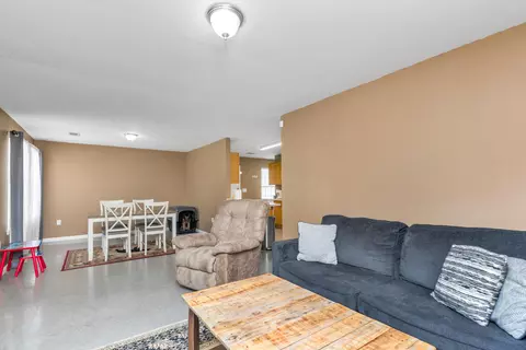 Other - 953 Mayo Trl, Crestview, FL 32536 photo 5 of 10