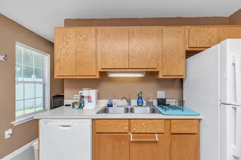 Kitchen - 953 Mayo Trl, Crestview, FL 32536 photo 1 of 2
