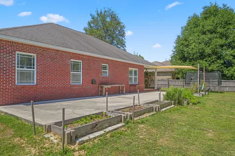 Exterior - 3455 Sparco Dr, Crestview, FL 32539 photo 2 of 13