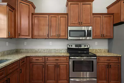 Kitchen - 3455 Sparco Dr, Crestview, FL 32539 photo 2 of 5