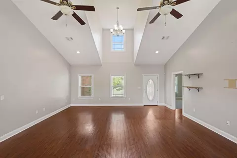 Living - 3455 Sparco Dr, Crestview, FL 32539 photo 4 of 6