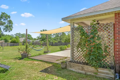 Exterior - 3455 Sparco Dr, Crestview, FL 32539 photo 5 of 13