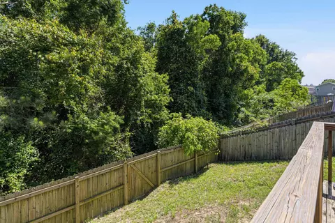 Exterior - 440 Eisenhower Dr, Crestview, FL 32539 photo 6 of 11