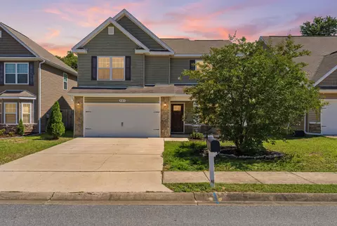 440 Eisenhower Dr, Crestview, FL 32539