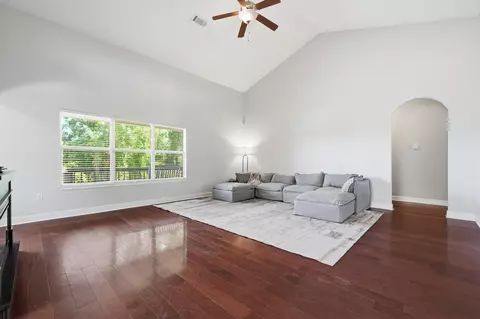 Living - 734 Lime Ln, Crestview, FL 32536 photo 3 of 3