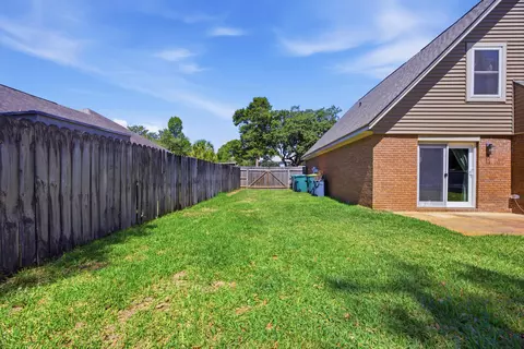 Exterior - 7 Hampton Cir, Niceville, FL 32578 photo 7 of 18