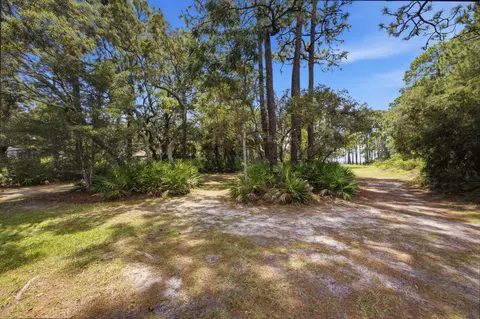 Exterior - 7 Hampton Cir, Niceville, FL 32578 photo 20 of 24