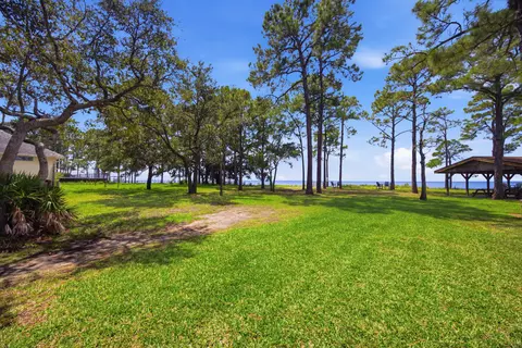 Exterior - 7 Hampton Cir, Niceville, FL 32578 photo 17 of 24