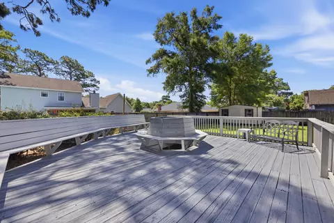 Exterior - 7 Hampton Cir, Niceville, FL 32578 photo 15 of 18