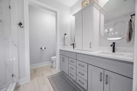 Bath - 7 Hampton Cir, Niceville, FL 32578 photo 1 of 19