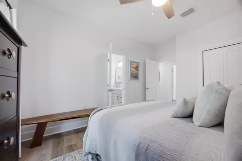 Bedroom - 7 Hampton Cir, Niceville, FL 32578 photo 6 of 12