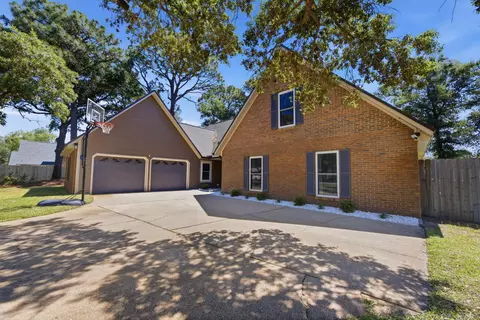 Exterior - 7 Hampton Cir, Niceville, FL 32578 photo 2 of 18