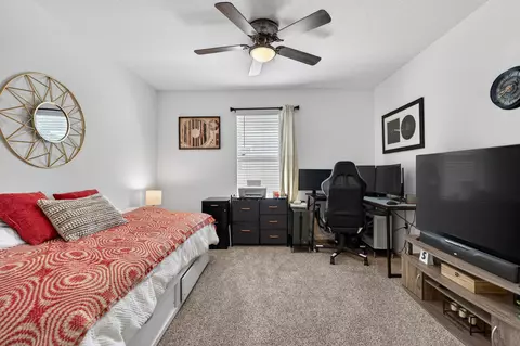 Bedroom - 51 Silverthorn St, Freeport, FL 32439 photo 9 of 14