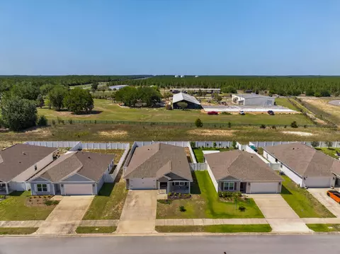 View/Area - 51 Silverthorn St, Freeport, FL 32439 photo 2 of 4