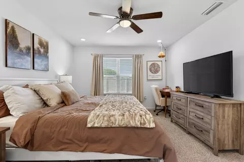Bedroom - 51 Silverthorn St, Freeport, FL 32439 photo 12 of 14
