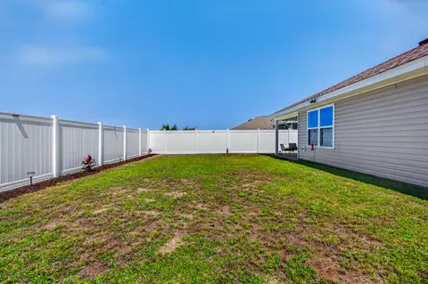Exterior - 51 Silverthorn St, Freeport, FL 32439 photo 9 of 9