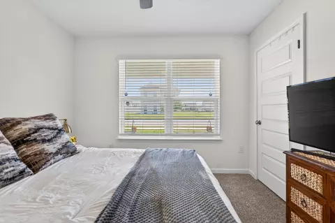 Bedroom - 51 Silverthorn St, Freeport, FL 32439 photo 4 of 14