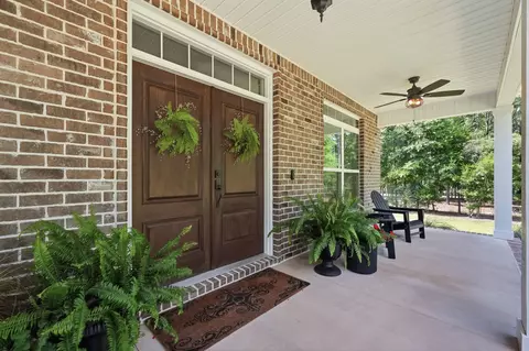 Exterior - 6004 Staff Rd, Crestview, FL 32536 photo 4 of 19