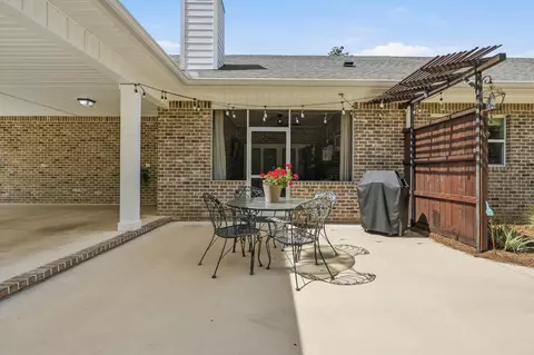 Exterior - 6004 Staff Rd, Crestview, FL 32536 photo 13 of 19