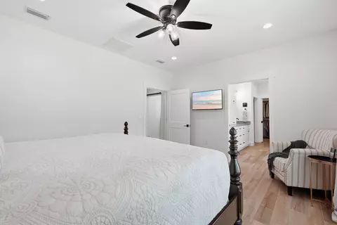 Bedroom - 6004 Staff Rd, Crestview, FL 32536 photo 5 of 6
