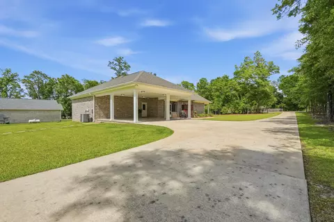 Exterior - 6004 Staff Rd, Crestview, FL 32536 photo 1 of 19