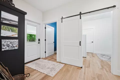 Entry Way - 6004 Staff Rd, Crestview, FL 32536 photo 10 of 10