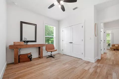 Entry Way - 6004 Staff Rd, Crestview, FL 32536 photo 6 of 10