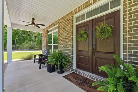 Exterior - 6004 Staff Rd, Crestview, FL 32536 photo 5 of 19