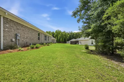 Exterior - 6004 Staff Rd, Crestview, FL 32536 photo 16 of 19