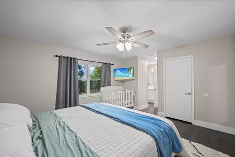 Bedroom - 39 9th St, Shalimar, FL 32579 photo 4 of 8
