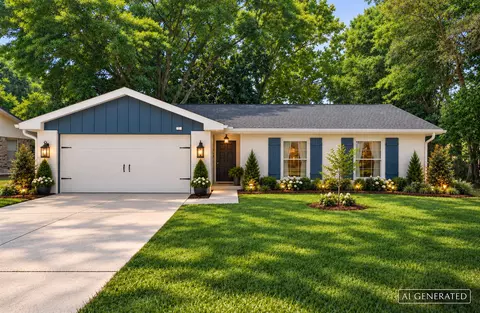 39 9th St, Shalimar, FL 32579